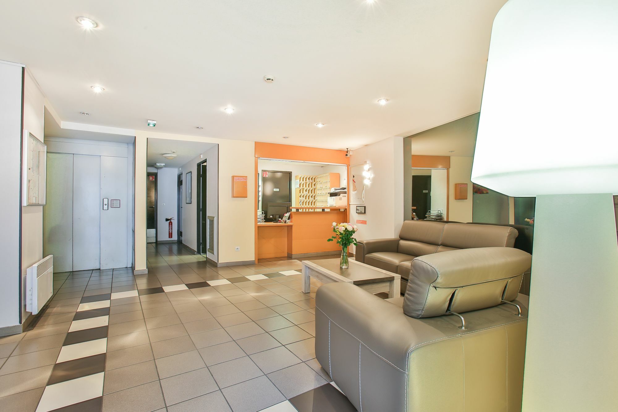 Appart'Hotel Laureades Clermont-Ferrand Centre Jaude Екстер'єр фото